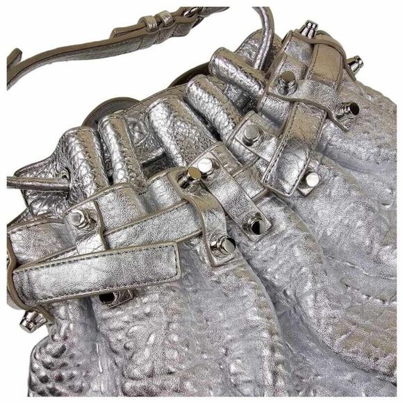 New Alexander Wang Diego Metallic Leather Bucket Bag w/COA and dust bag - Picture 9 of 12